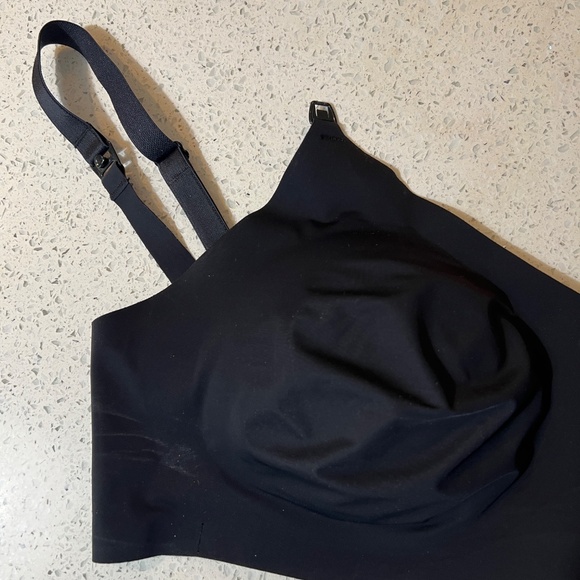 Knix Nursing Bra Removable Pads V Neck Size 7+ BlackThin Adjustable Straps - Picture 2 of 6